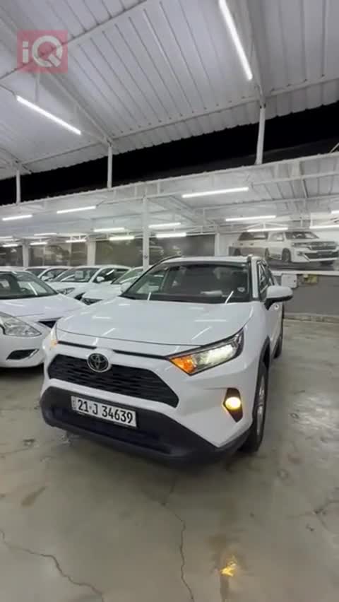 Car Video Thumbnail